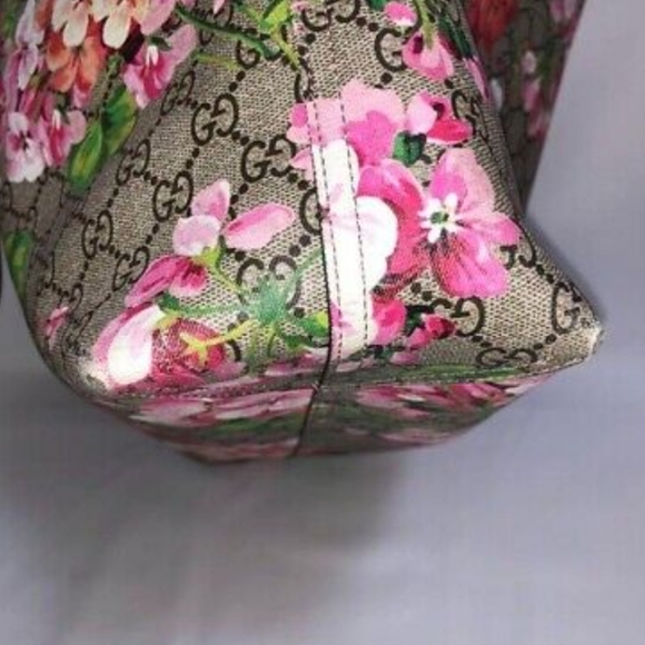 Gucci Luxury Bag STUNNING!! ๐งก๐๐ฉท๐๐๐ - Picture 6 of 12